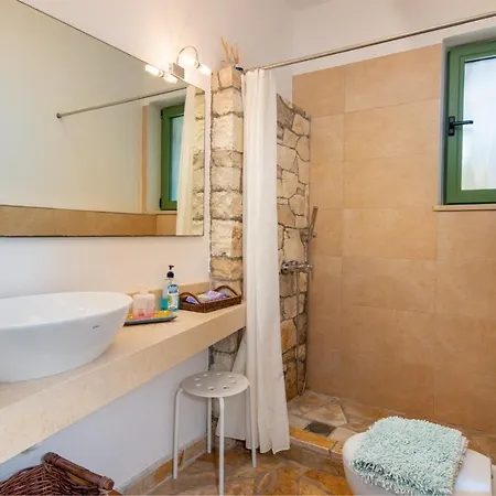 Bougainvillea بيت للعطل