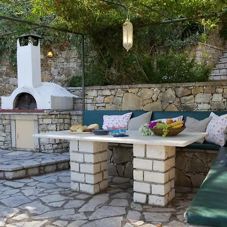 Holiday home Bougainvillea