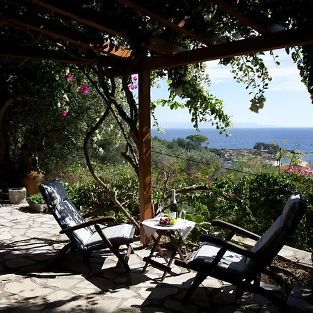 Bougainvillea Holiday home Gaios