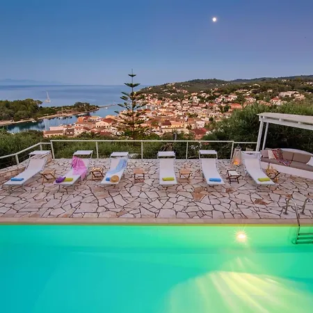 Bougainvillea Holiday home *